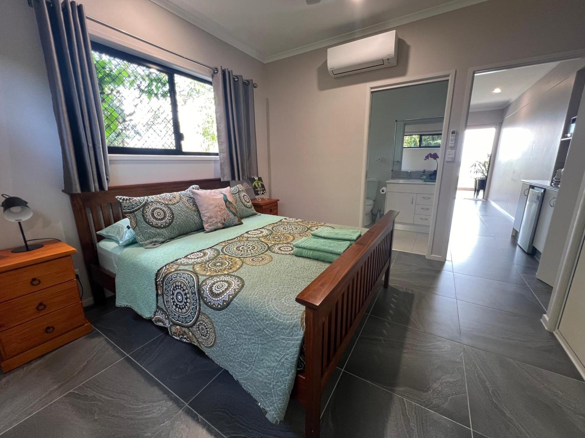 The Orchid Suite - Apartment In Cooktown Bagian luar foto